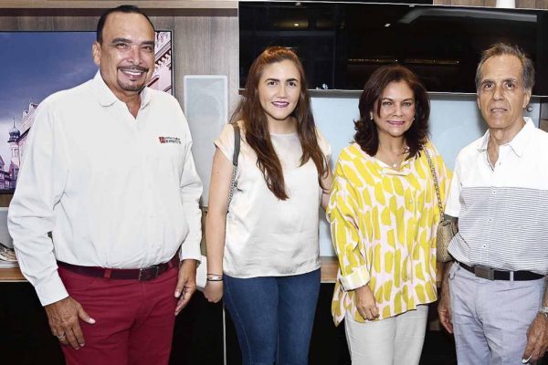 LANZAMIENTO-HAMO-AVANTI-BARRANQUILLA-Esteban-Paez-Louisiana-y-Margarita-Rincon-y-Roberto-Angulo-El-Heraldo